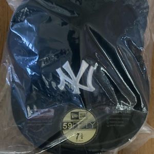 🧢 New York Yankees New Era On Field Fitted Hat size 7 3/4 🧢